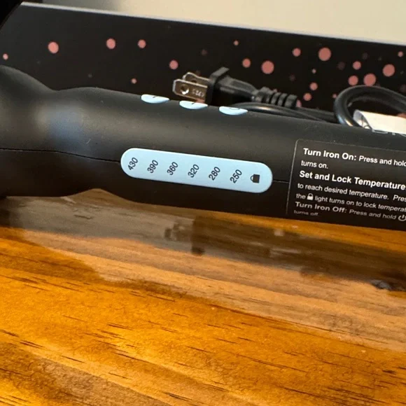 Bio Ionic Black Curling Iron - Picture 2 of 4